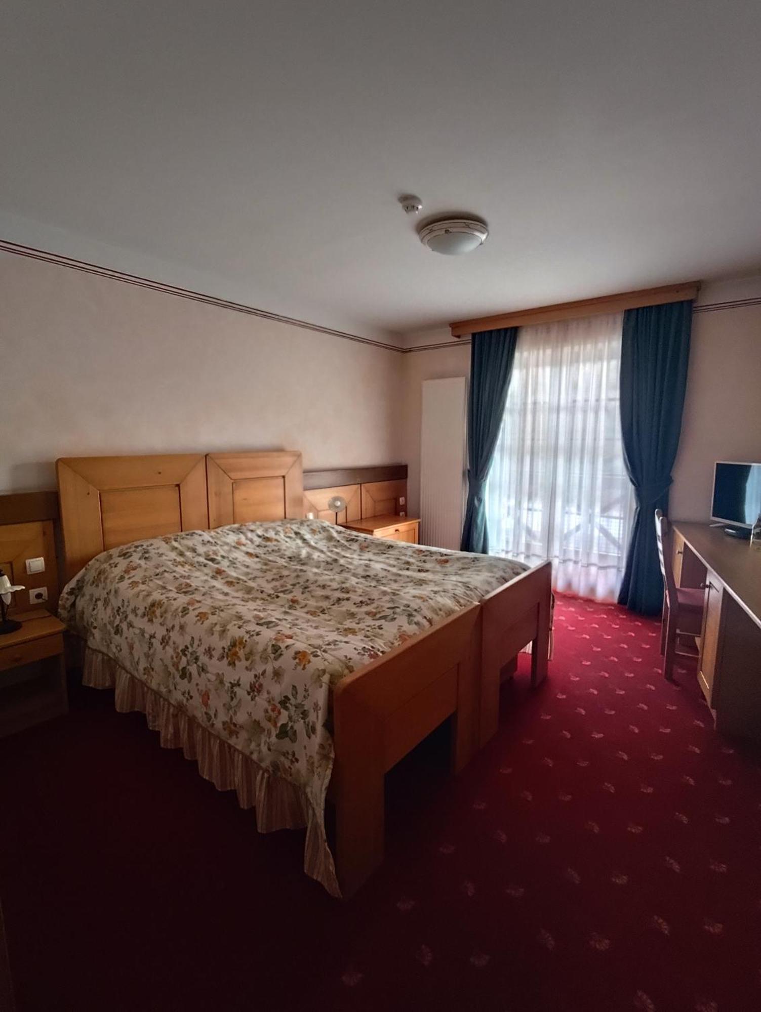 Hotel In Restavracija Pod Roglo Zreče Exteriér fotografie